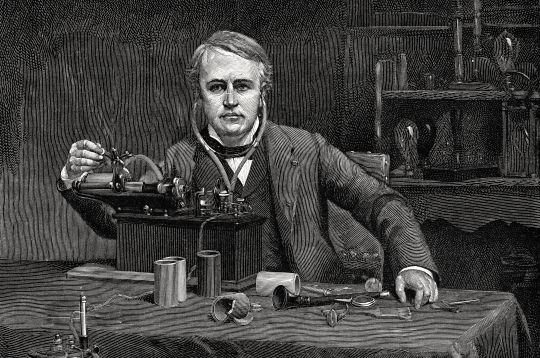 Tomass Alva Edisons pie sava izgudrojuma – fonogrāfa.