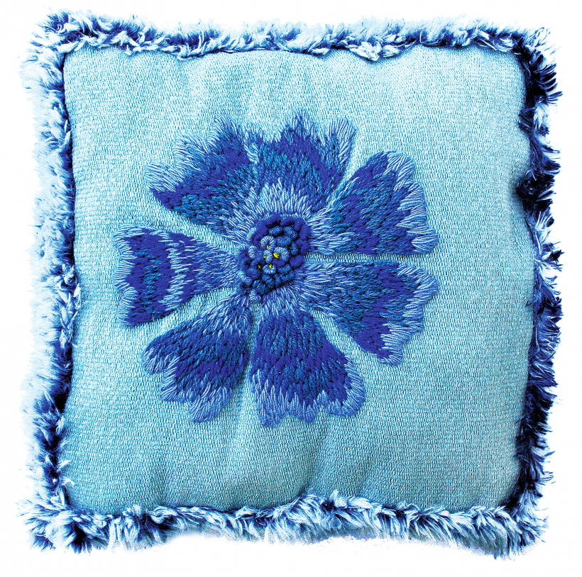 Spilvens "Rudzupuķe".