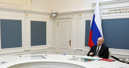 Krievijas prezidents Vladimirs Putins 25. oktobrī Kremlī attālināti novēroja militārās mācības, kurās tika simulēts masveidīgs kodoltrieciens.