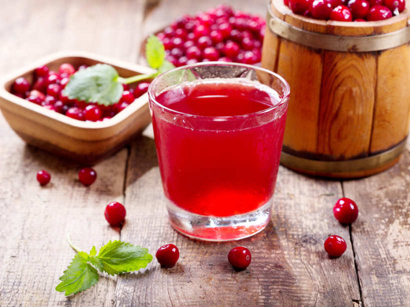 Dzērveņu dzēriens.