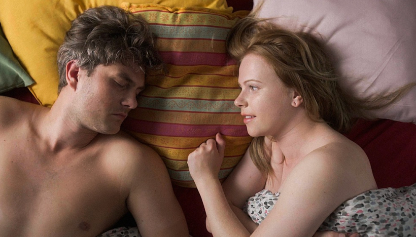 Kadrs no Elizabetes Gricmanes debijas filma "Vietām gaidāms stiprs lietus".