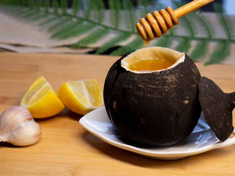 Pret bronhītu, garo klepu, nieru un žultspūšļa slimībām rutkā izdobj bedrīti un piepilda ar cukuru vai medu. Pēc laika izdobumā izveidosies sula. To lieto pa 3–4 tējkarotēm dienā.