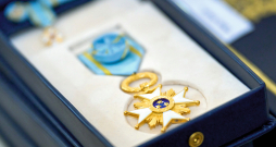 Triju Zvaigžņu ordenis ir augstākais valsts apbalvojums.