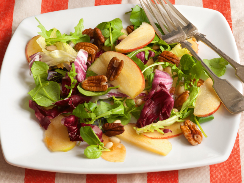 Cigoriņi ar fenheli, topinambūru un rozīnēm.