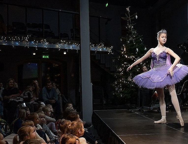 Nedēļas nogalē, 9. un 10. decembrī, Spīķeru koncertzālē ciklā "Patiešām maziņiem" skanēs muzikāls uzvedums bērniem "Kafijas pupiņas stāsts".