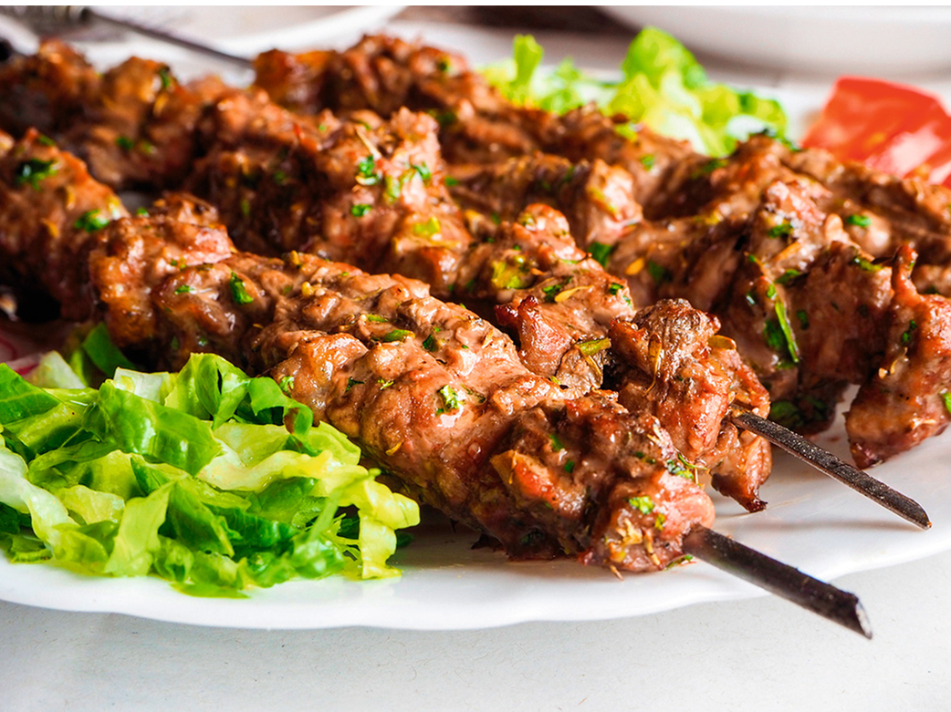 Marokāņu kebabs.