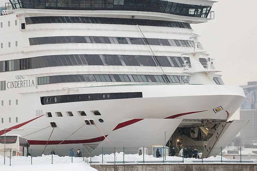 Rīgas ostā piestājis 12 klāju pasažieru kuģis “Viking Cinderella”.