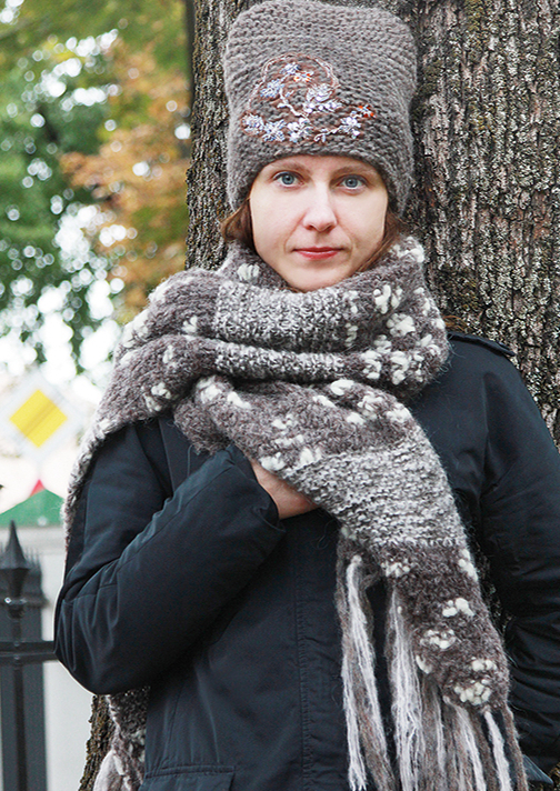 Šalli var papildināt ar bārkstīm.