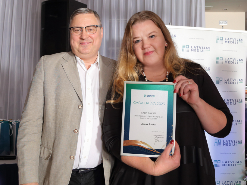 Balvu Gada raksts praktisko, lietišķo un padomu rakstu kategorijā saņēma "Praktiskā Latvieša" galvenā redaktore Sandra Ruska par rakstu sēriju "Ko iesākt ar liela auguma ābelēm; Veidojam ābelēm frizūru." Balvu pasniedza "Latvijas Avīzes" pielikuma "Latvijas Bizness" redaktors Olafs Zvejnieks.