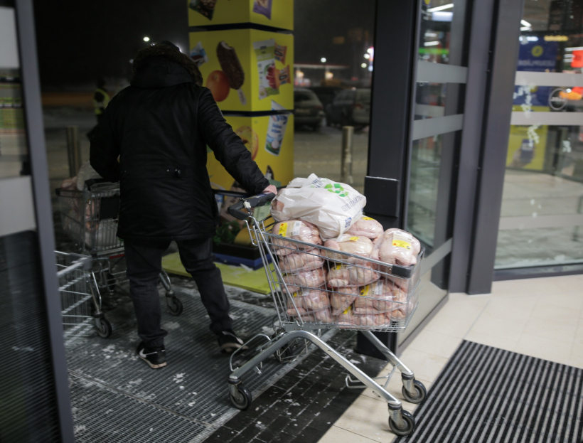 Siguldā atklāts "Lidl" veikals.