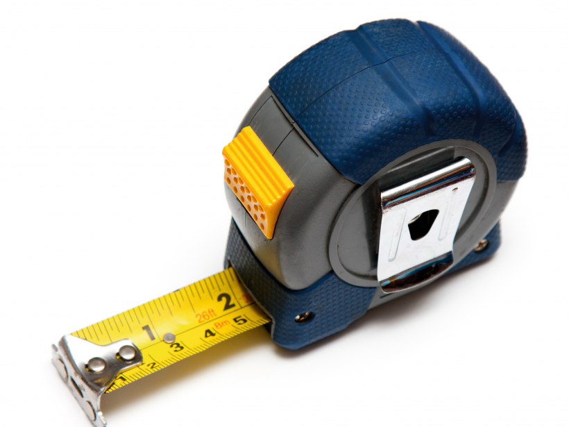 Mērlente ar gumijas pārklājumu ir noturīgāka pret triecienu.