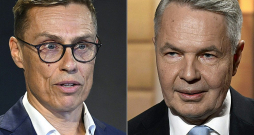 Pirms Somijas prezidenta vēlēšanām aptaujās vadošās vietas ieņem Nacionālās koalīcijas partijas kandidāts Aleksandrs Stubs (no kreisās) un zaļo kandidāts Peka Hāvisto.