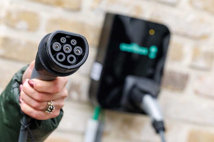 Elektromobiļi noteikti nebūs vienīgā nākotnes izvēle. Nākamais Eiropas Parlamenta sasaukums varētu atcelt vai mīkstināt aizliegumu Eiropā ražot un pārdot jaunas ar iekšdedzes dzinēju aprīkotas automašīnas.