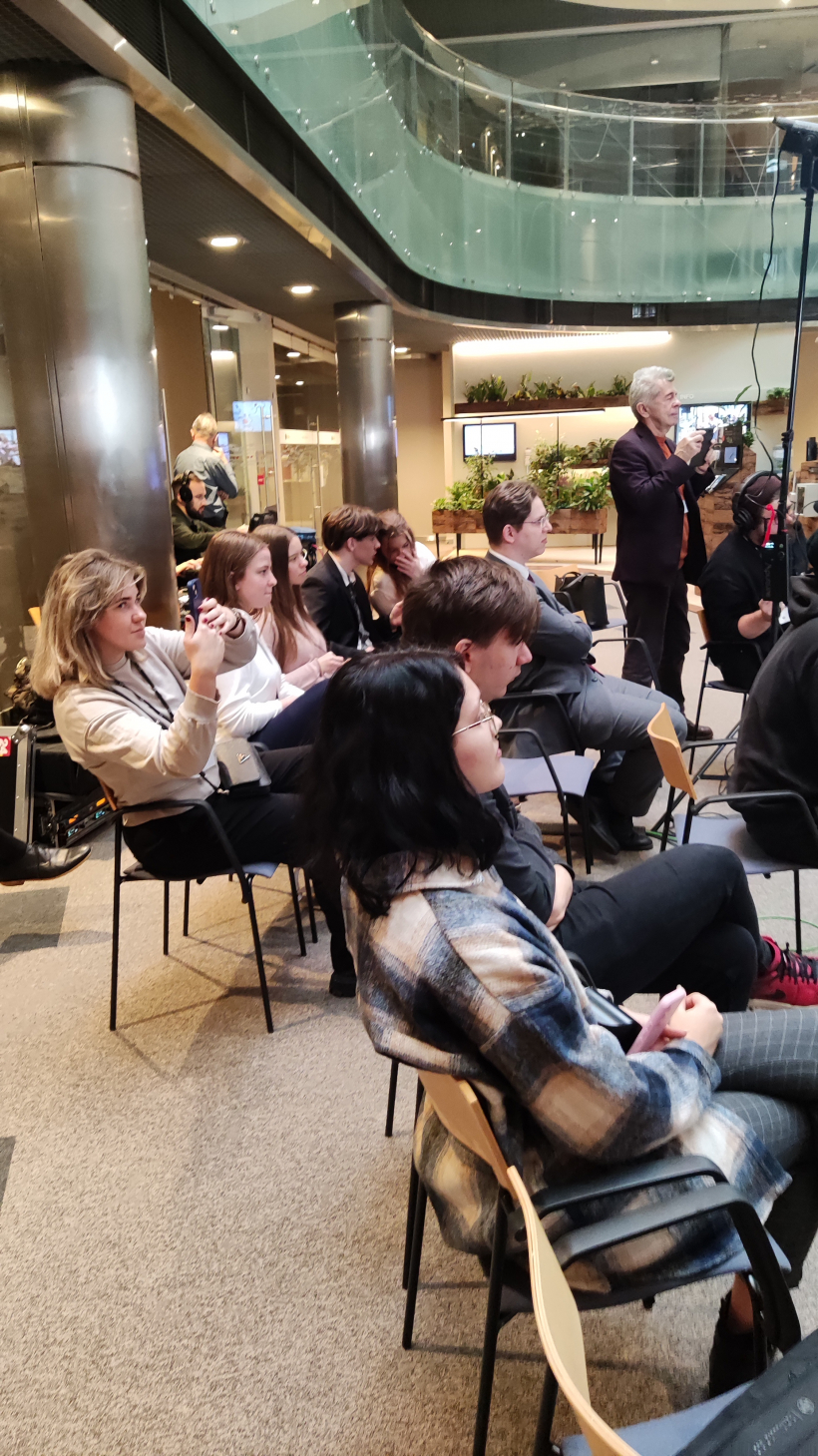 "Vērtējam darbus un solījumus" cikla diskusija "Digitālajam laikmetam gatava Eiropa".