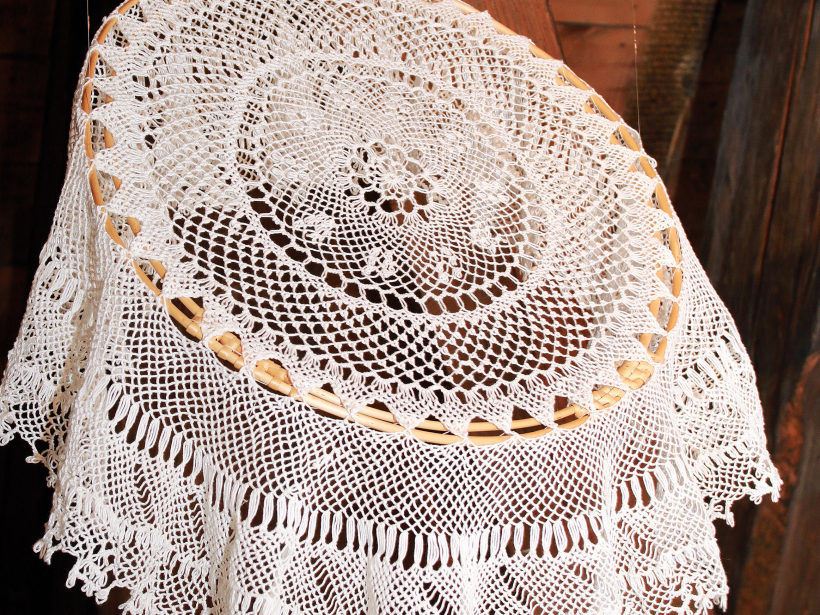 Sedziņa Armēņu adatiņu tehnikā.