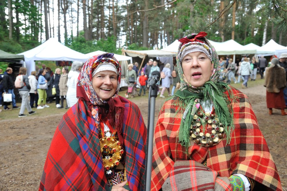 Latvijas Etnogrāfiskajā brīvdabas muzejā tradicionālais gadatirgus.