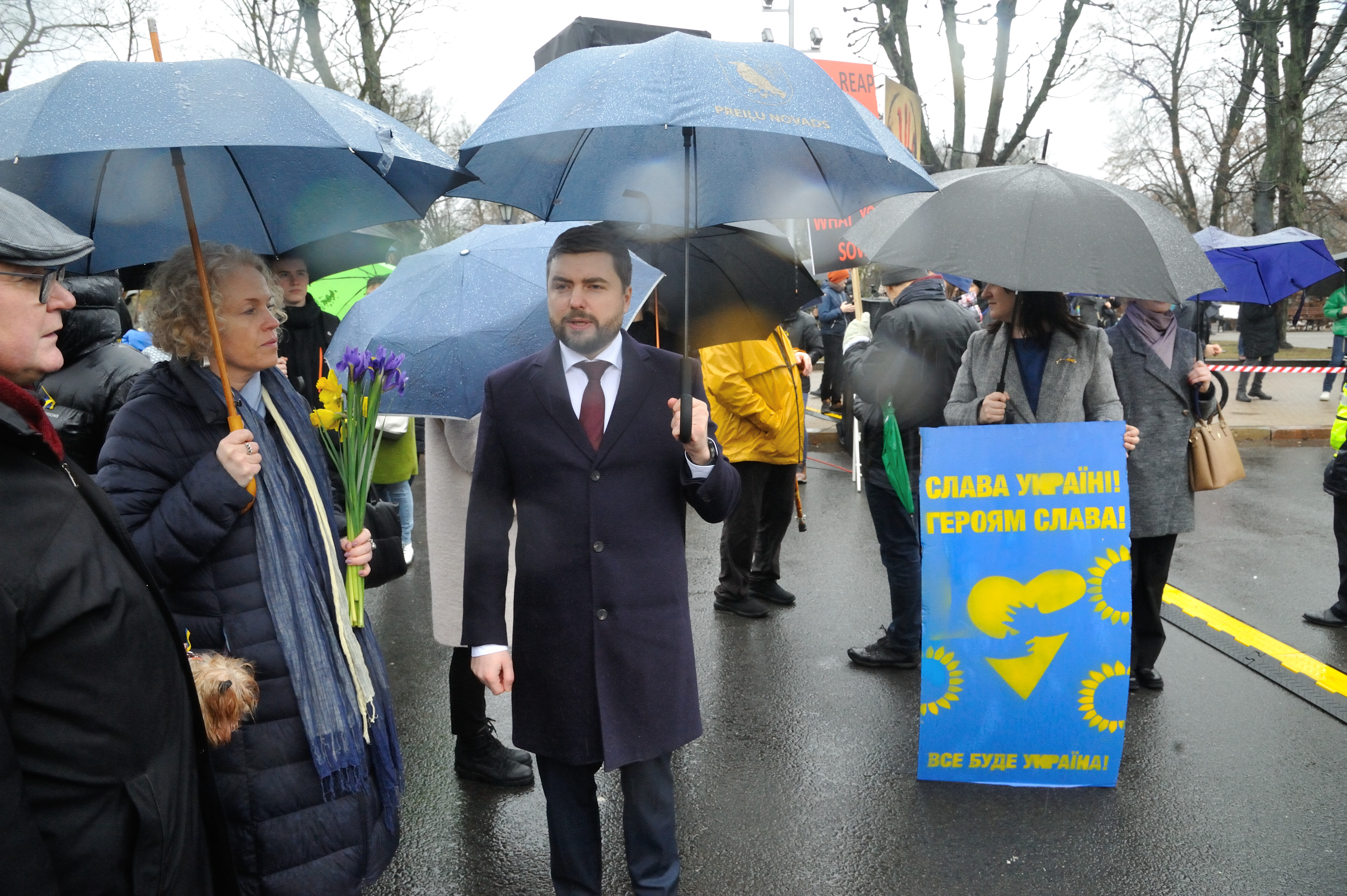 Ukrainas atbalsta mītiņš pie Brīvības pieminekļa.