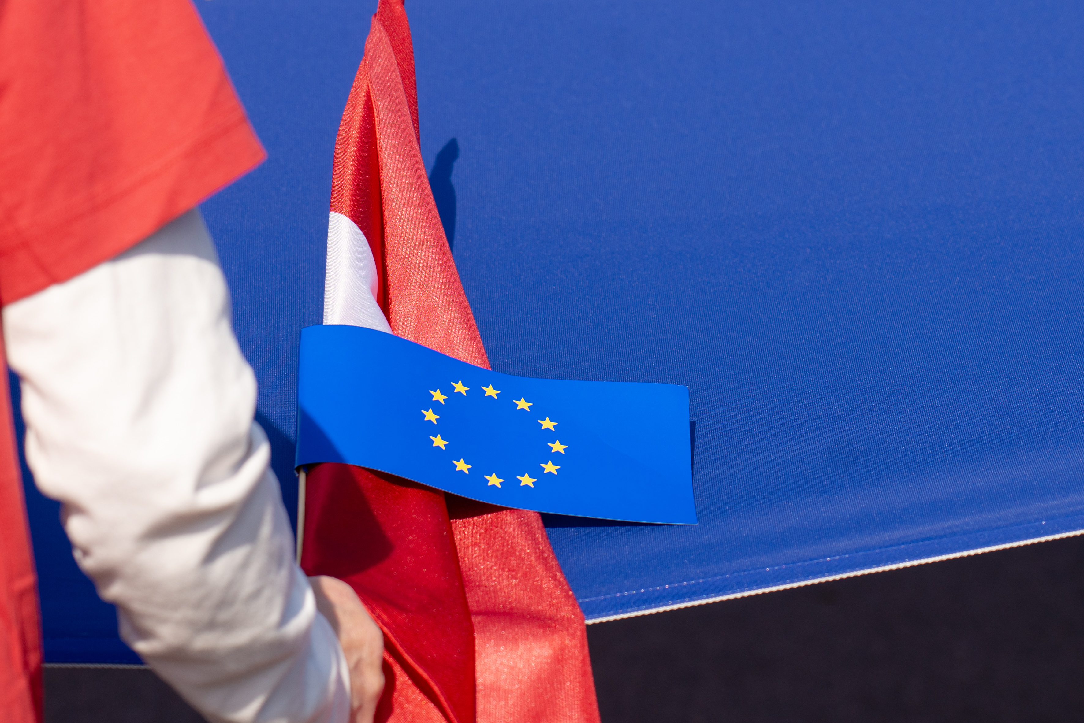 Zibakcija ar lielāko Eiropas Savienības karogu Latvijā.
